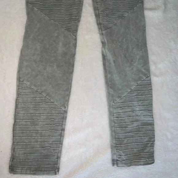 🌟NWOT Leggings - Picture 2 of 4